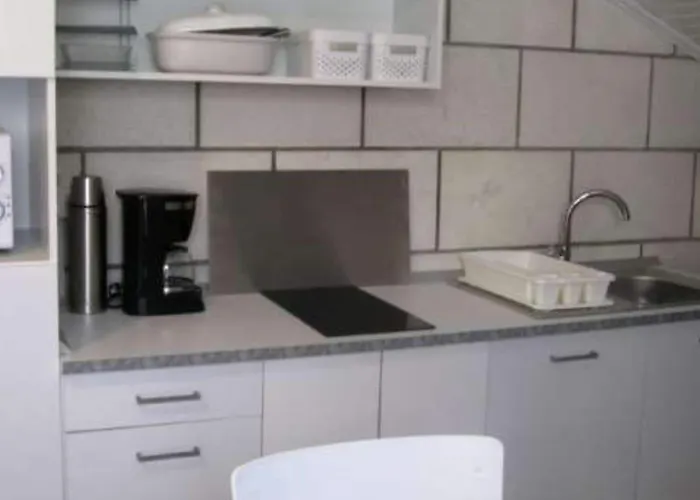 Apartment Two Bedroom With Balcony And Sea View